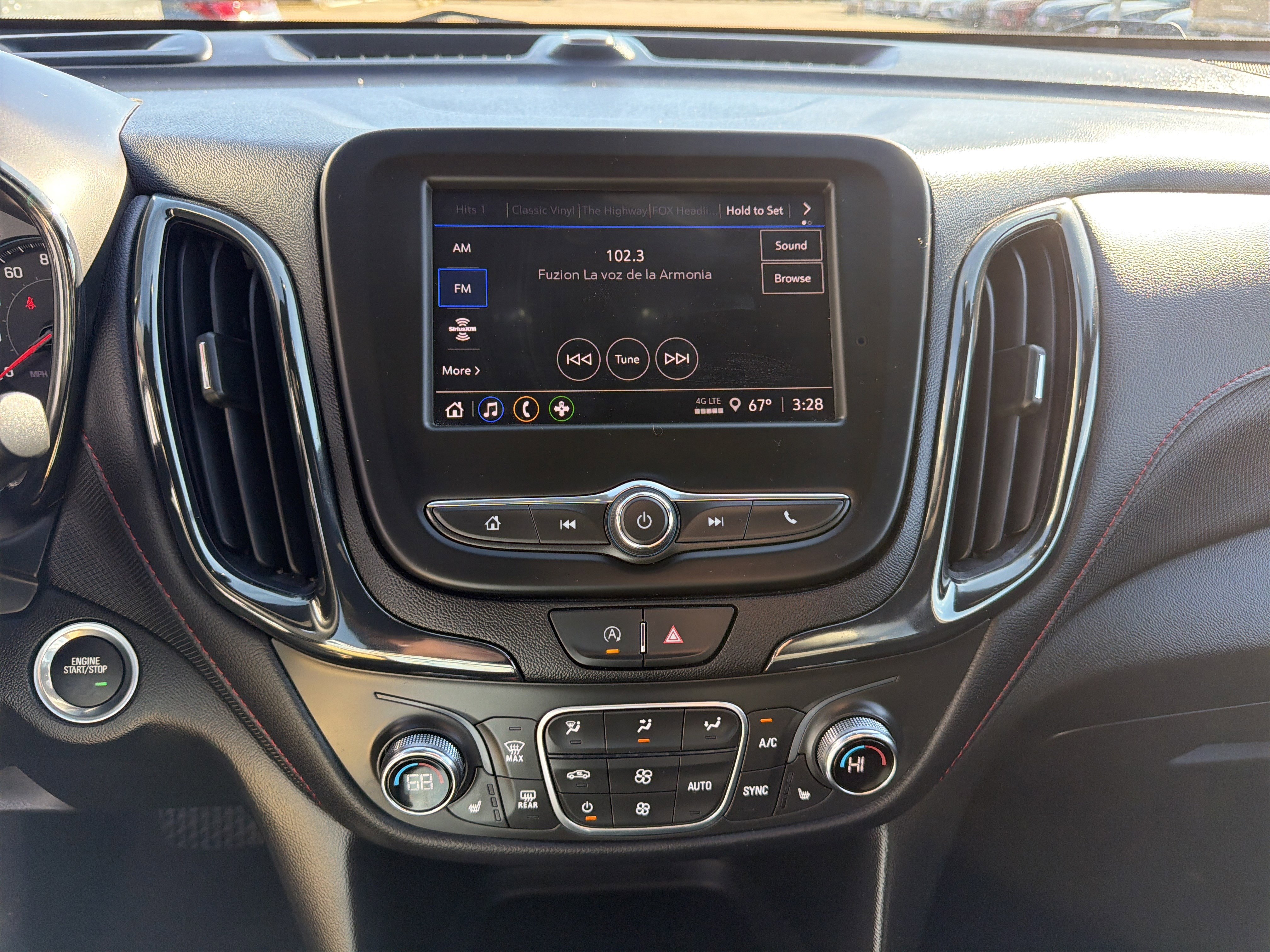 Used 2022 Chevrolet Equinox RS image 16