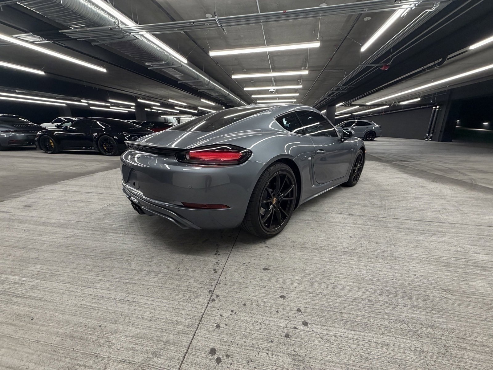 Used 2025 Porsche 718 Cayman image 4