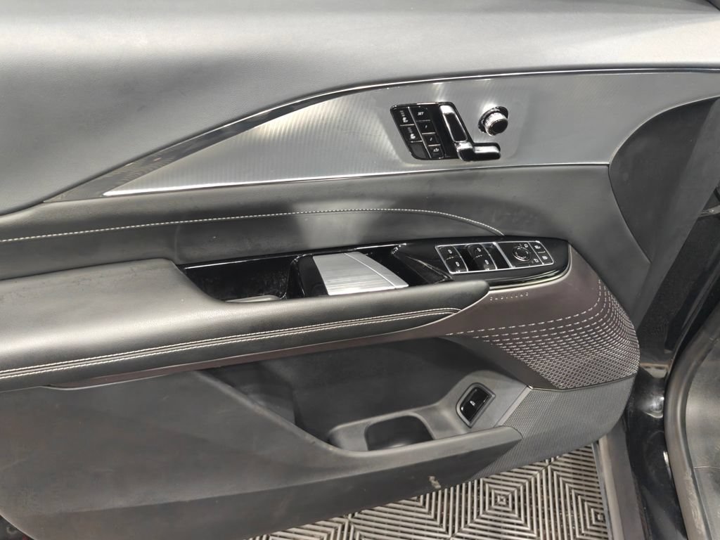 Used 2024 Cadillac Lyriq Tech RWD image 52
