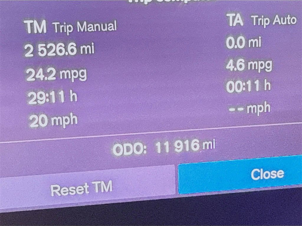 Used 2023 Volvo XC40 B5 Ultimate w/ Protection Package Premier image 13