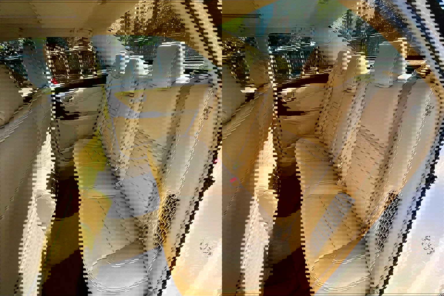 Used 2017 Toyota Camry XLE image 25