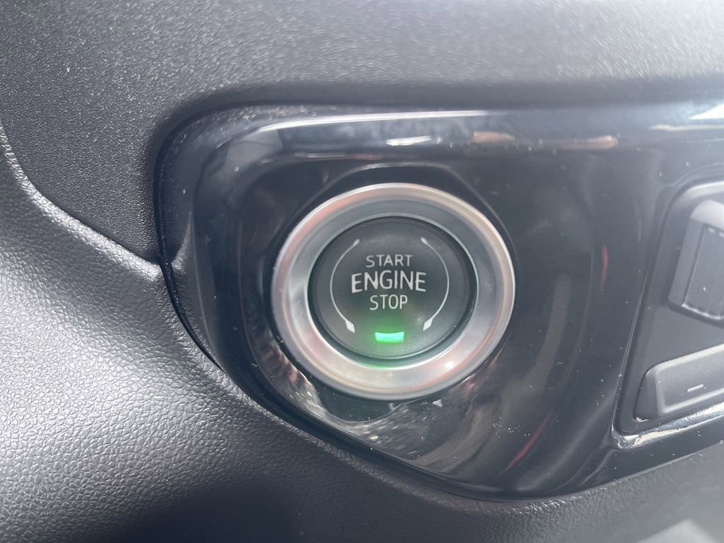 Used 2025 GMC Sierra 1500 SLT image 24