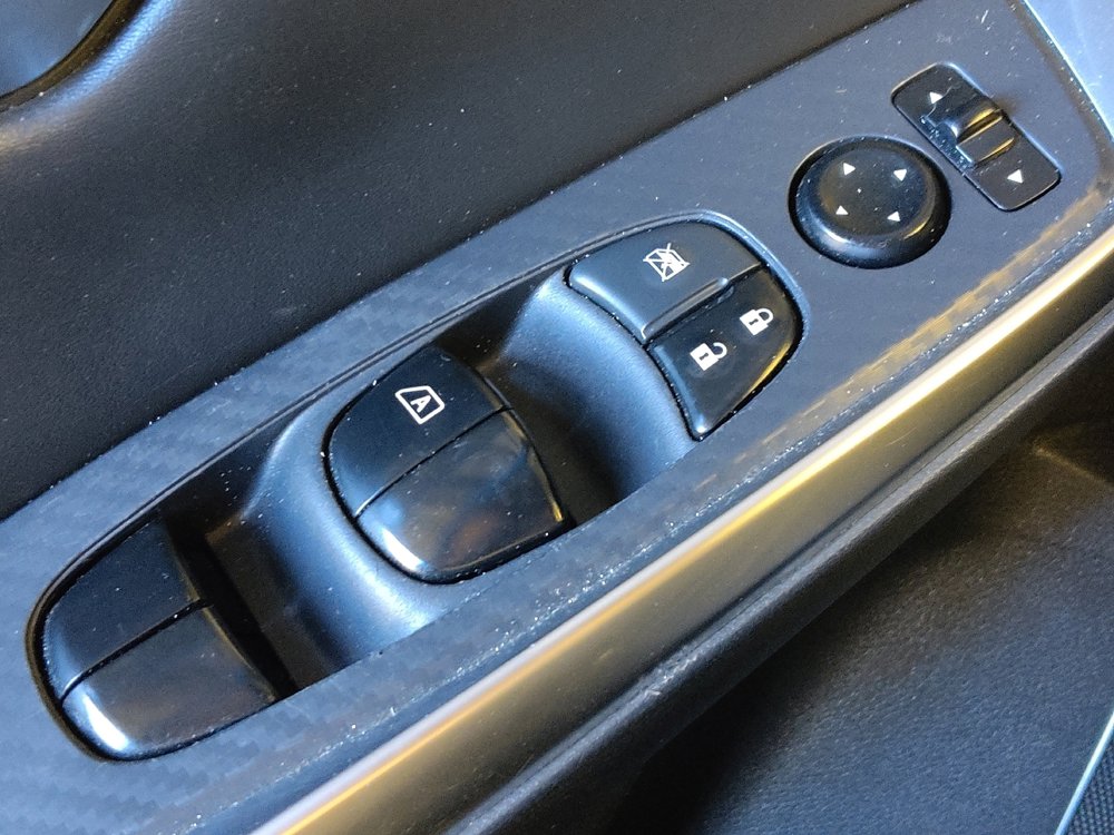Used 2020 Nissan Sentra SR w/ Premium Package image 27