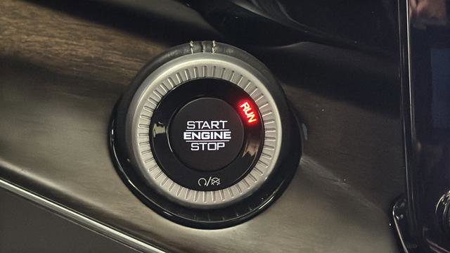 Used 2023 Jeep Grand Wagoneer 4WD image 40