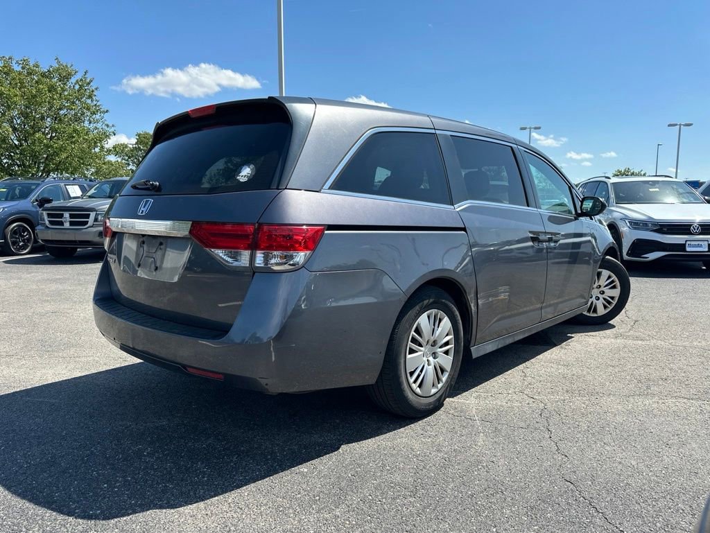 Used 2016 Honda Odyssey LX image 10