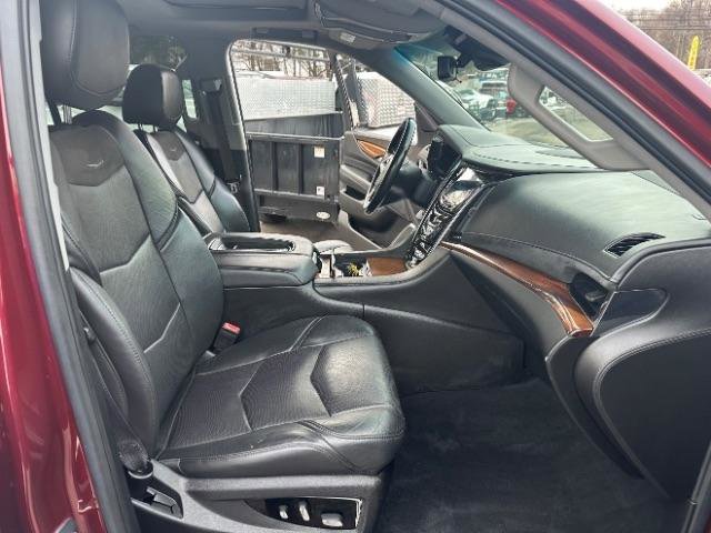 Used 2017 Cadillac Escalade Luxury image 38
