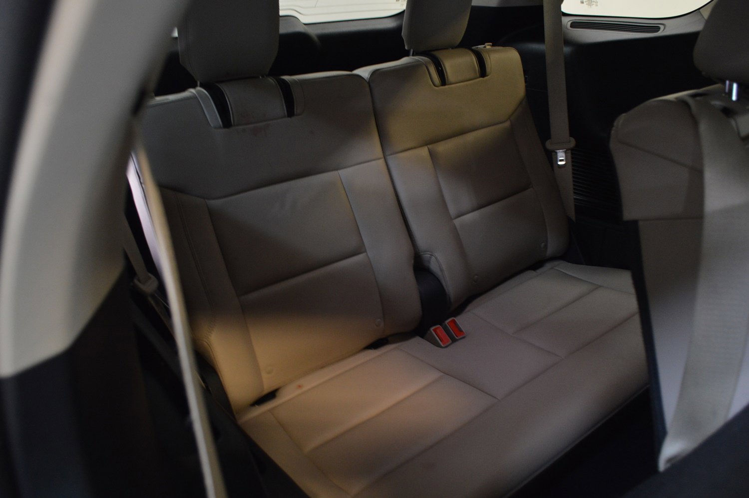 Used 2020 Ford Explorer Limited w/ Class III Trailer Tow Package image 13