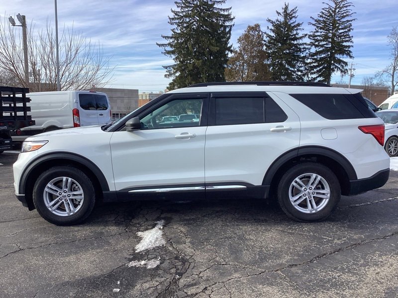 Used 2021 Ford Explorer XLT w/ Equipment Group 202A image 4