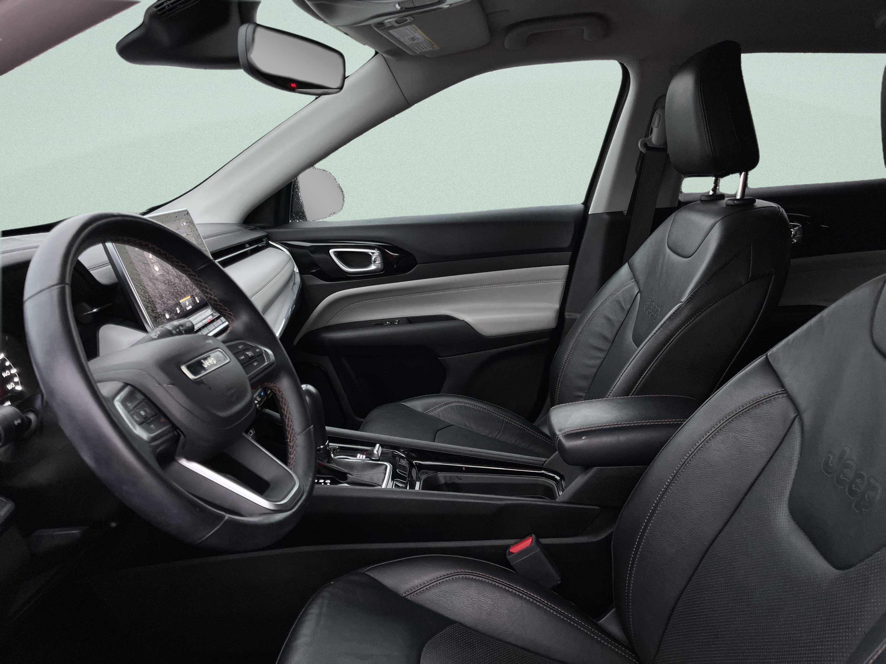 Used 2022 Jeep Compass Limited image 14