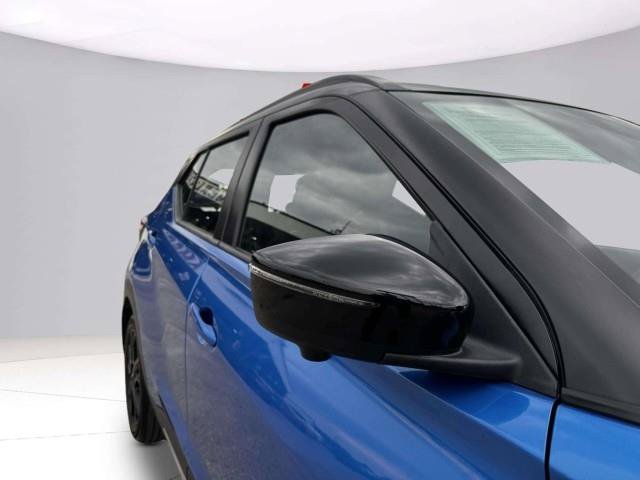 Used 2023 Nissan Kicks SR FWD image 7