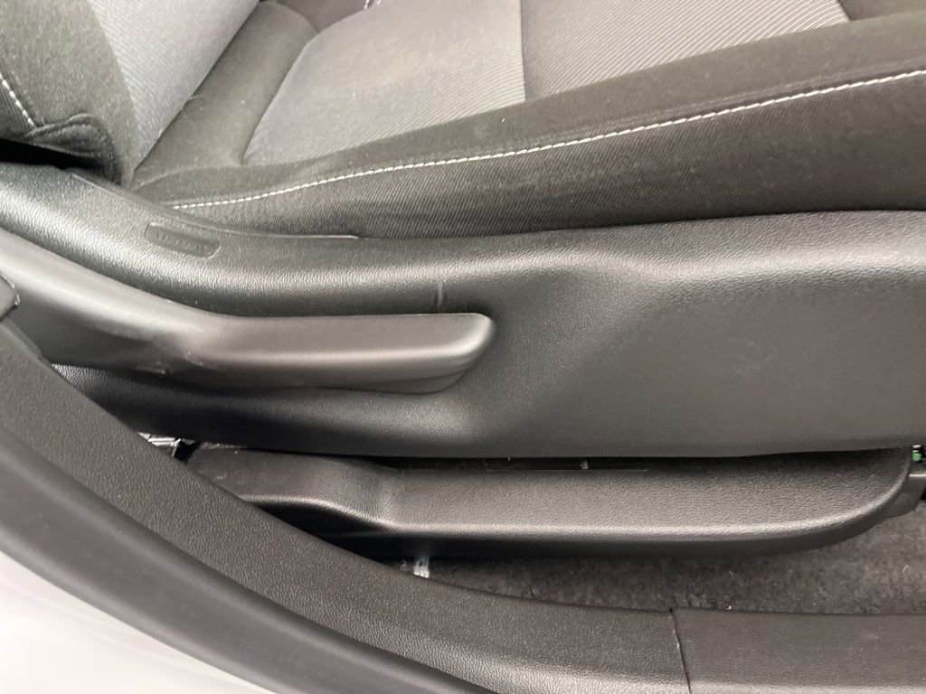 Certified 2025 Chevrolet Blazer LT image 9