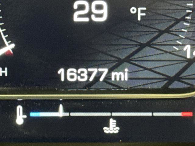 Used 2025 GMC Sierra 3500 Denali w/ Denali Reserve Package image 6