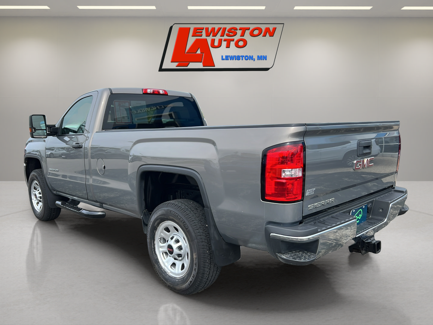 Certified 2017 GMC Sierra 3500 4x4 Regular Cab w/ Sierra Convenience Package image 11