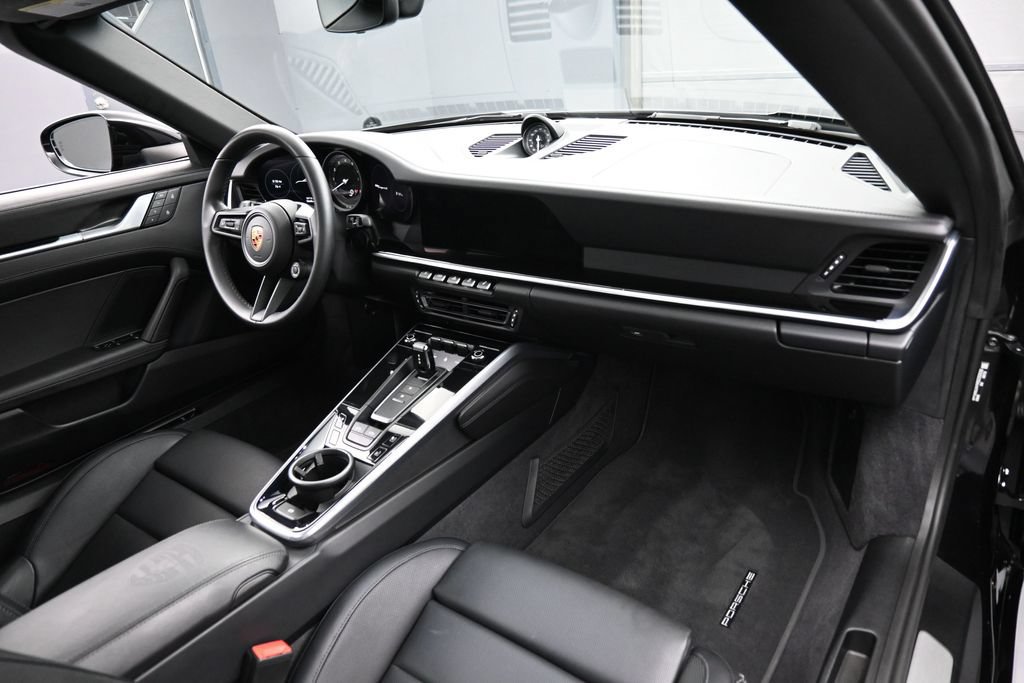 Certified 2024 Porsche 911 Targa 4S AWD/4WD image 27