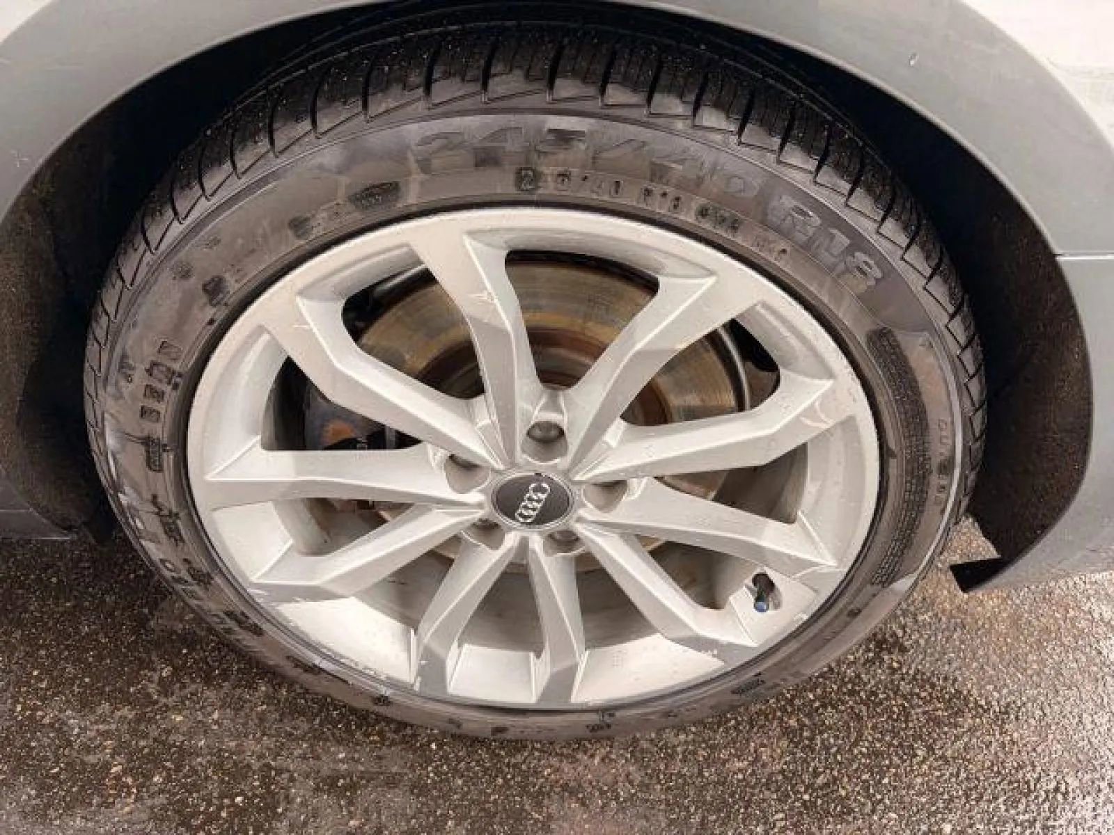 Used 2019 Audi A4 2.0T Premium w/ Convenience Package image 43