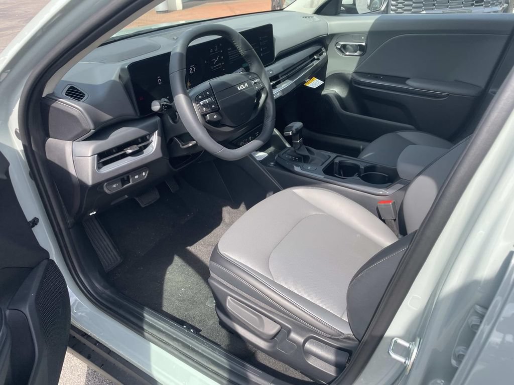 New 2026 Kia K4 EX FWD image 7