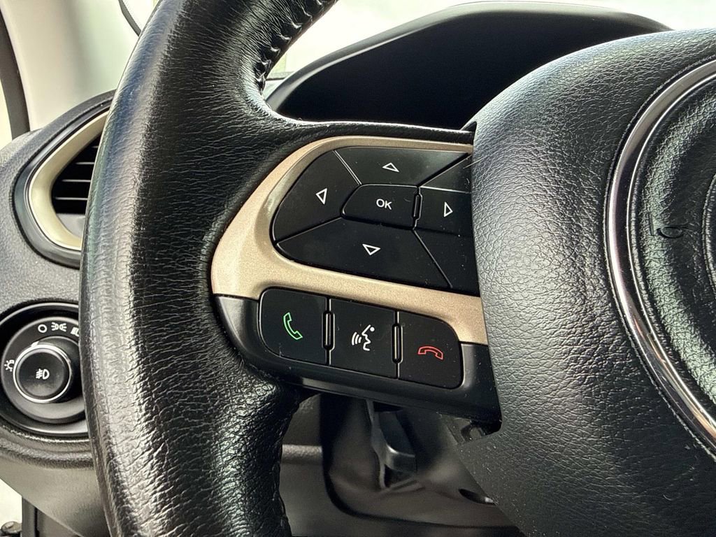 Used 2015 Jeep Renegade Latitude image 30