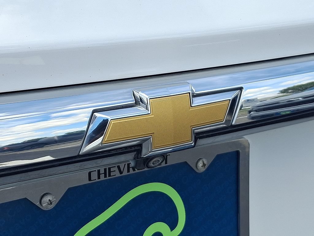 Certified 2023 Chevrolet Traverse LS FWD image 30