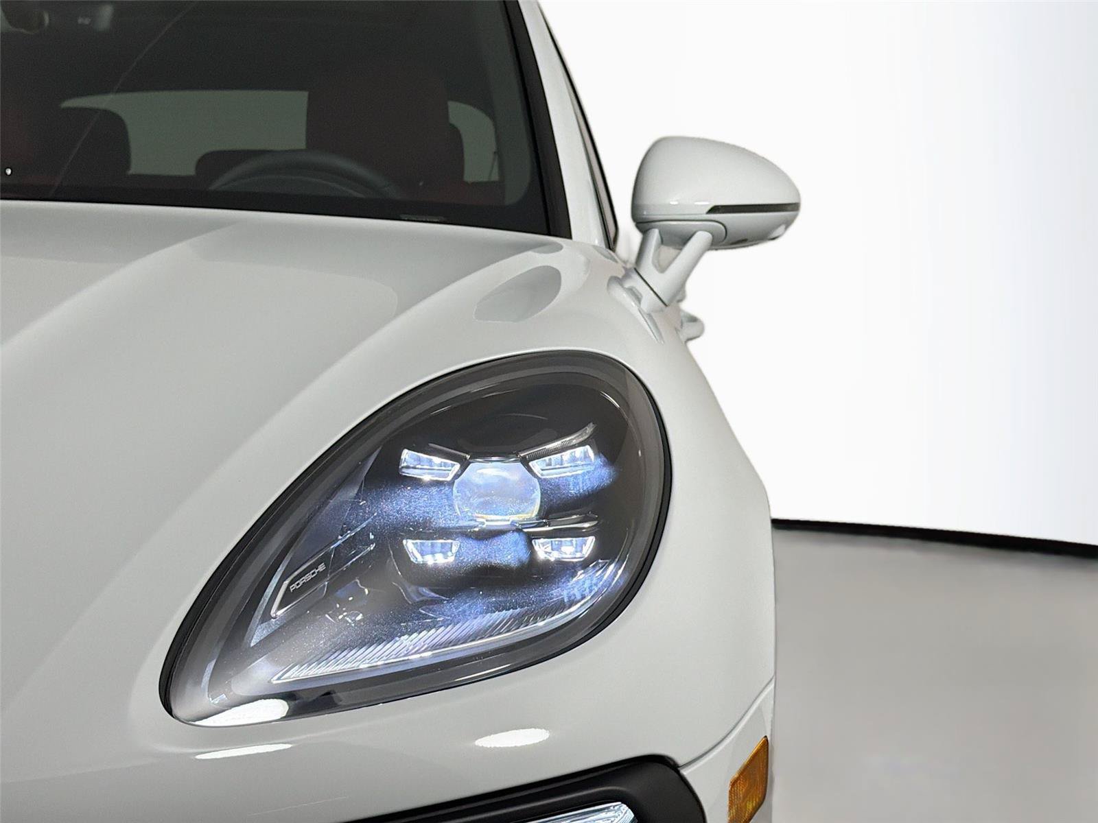 Certified 2025 Porsche Macan S AWD/4WD image 15