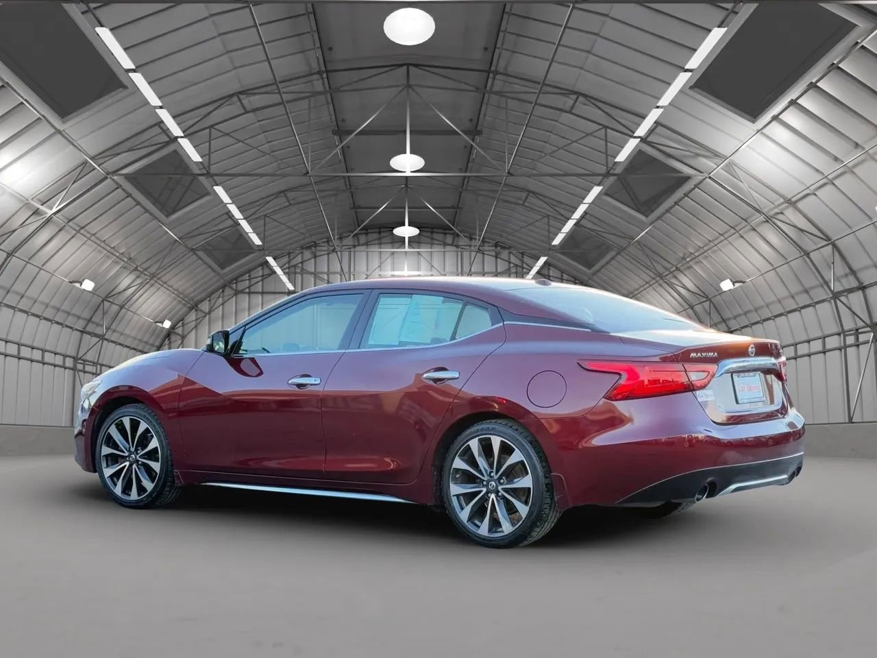 Used 2016 Nissan Maxima SR image 5