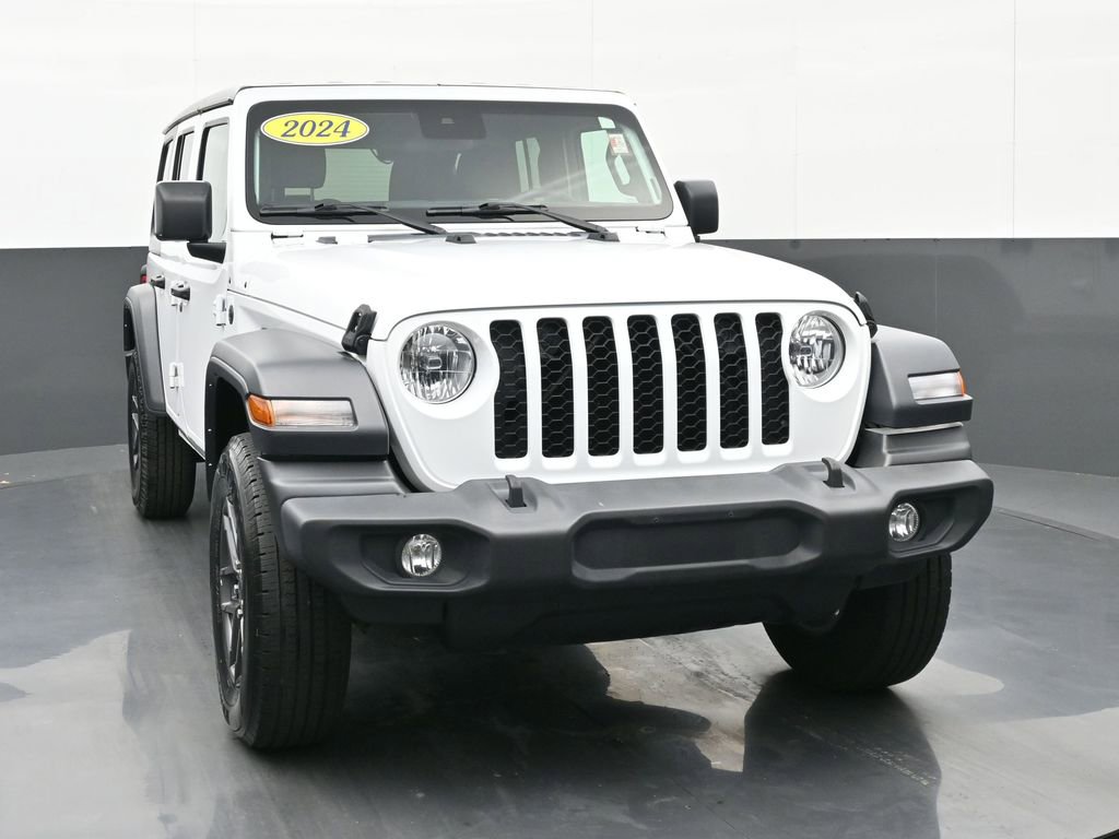 Used 2024 Jeep Wrangler Sport S image 8