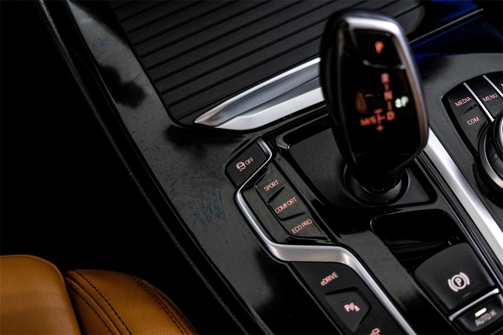 Used 2021 BMW X3 xDrive30e w/ Premium Package image 26