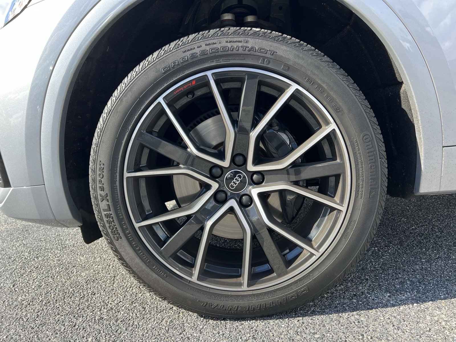 Used 2023 Audi SQ5 Premium Plus w/ Premium Plus Package image 12