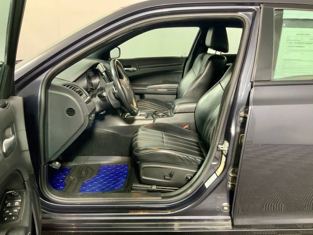 Used 2016 Chrysler 300 S RWD image 13