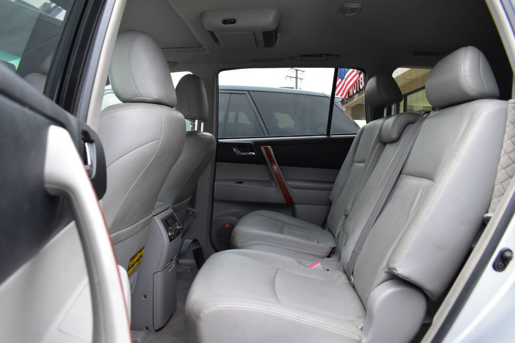 Used 2008 Toyota Highlander Limited AWD/4WD image 21