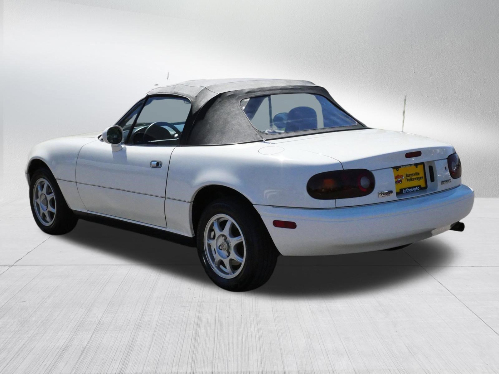 Used 1997 MAZDA MX-5 Miata RWD image 5