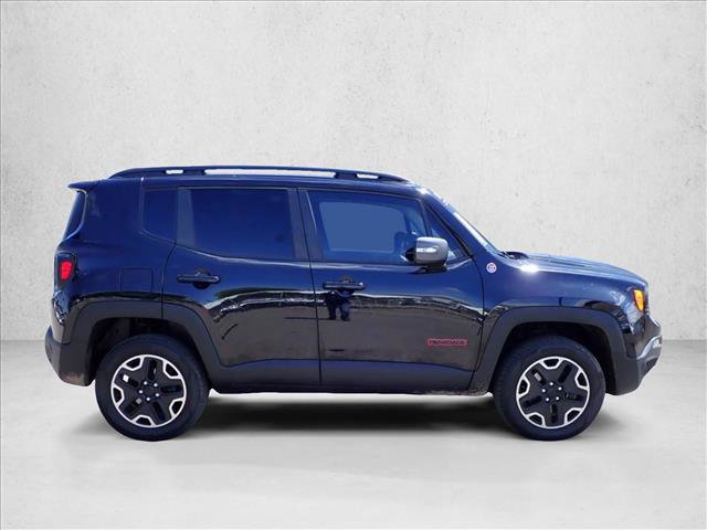 Used 2017 Jeep Renegade Trailhawk AWD/4WD image 5
