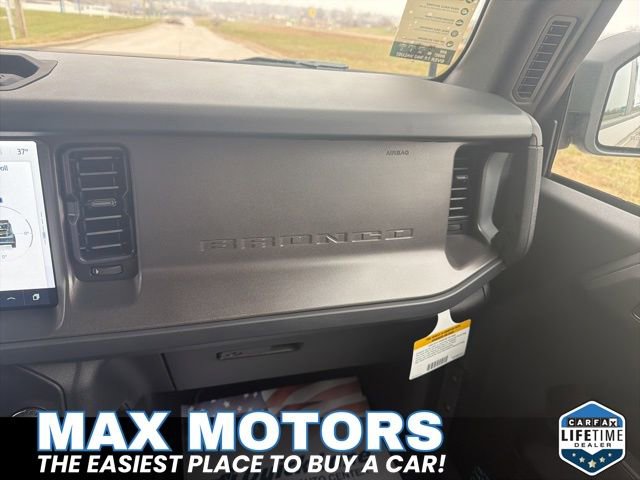 New 2025 Ford Bronco 4-Door image 32