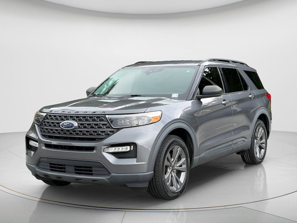 Used 2021 Ford Explorer XLT w/ Equipment Group 202A AWD/4WD image 1