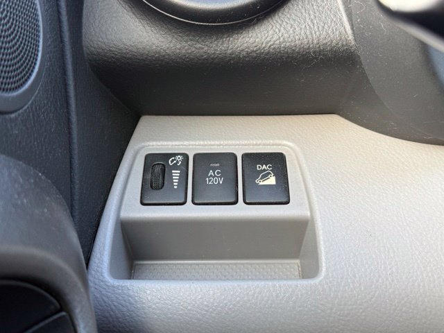 Used 2009 Toyota RAV4 Limited w/ Limited Extra Value Pkg AWD/4WD image 22