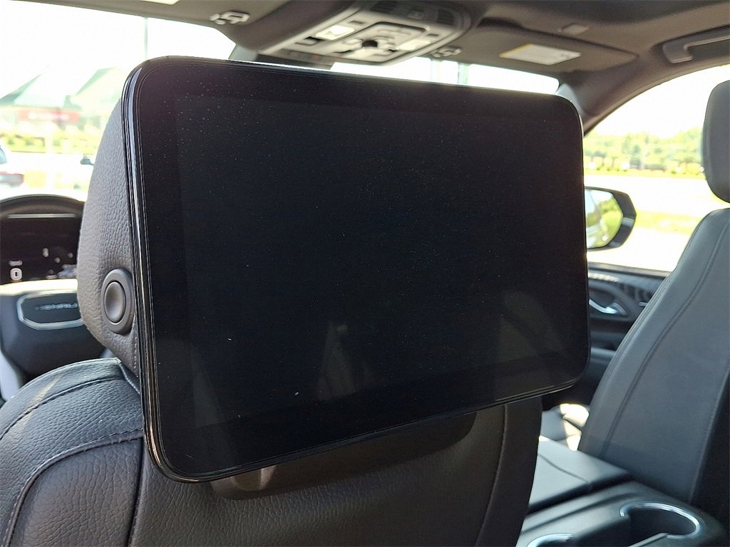 Certified 2023 GMC Yukon Denali w/ Denali Reserve Package image 13