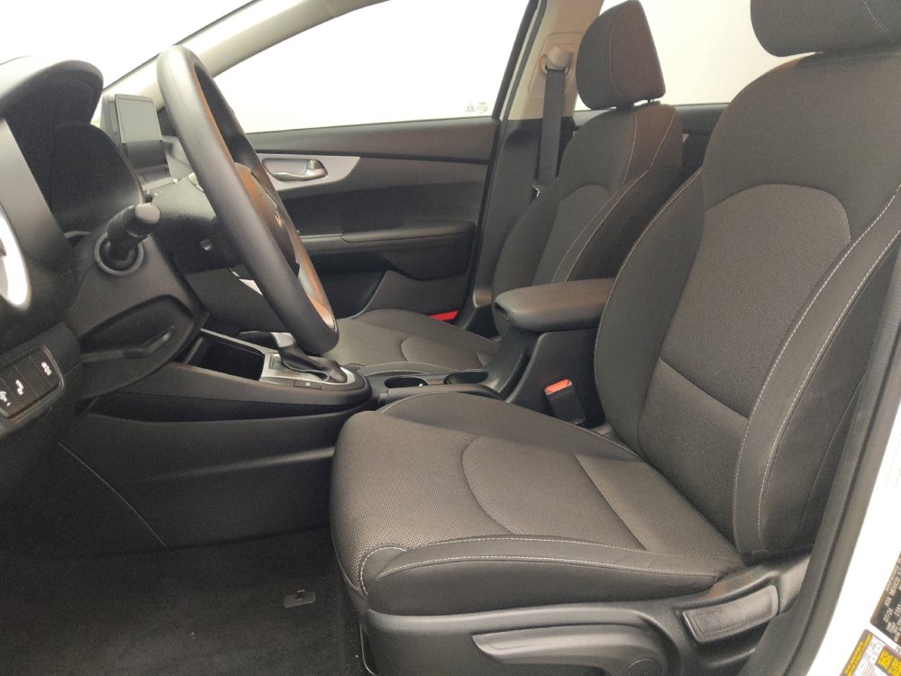 Used 2024 Kia Forte LXS w/ LXS Technology Package image 17