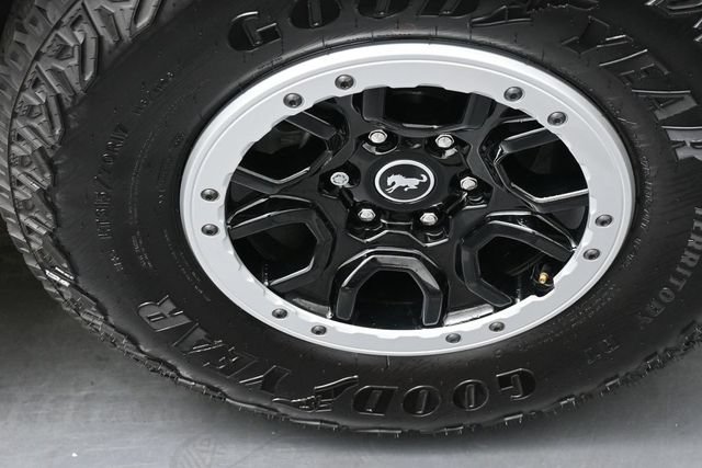 Used 2025 Ford Bronco Outer Banks w/ Sasquatch Package AWD/4WD image 31