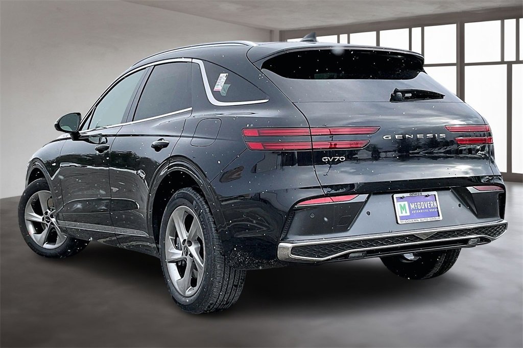 New 2026 Genesis GV70 2.5T Advanced image 3