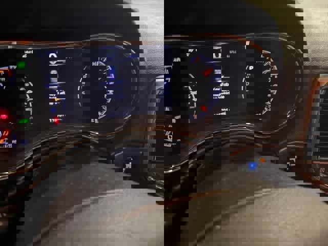 Used 2015 Jeep Grand Cherokee Limited image 14