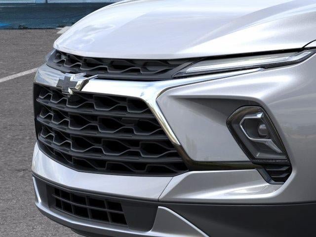 New 2026 Chevrolet Blazer LT w/ LPO, Black Sport Package FWD image 13