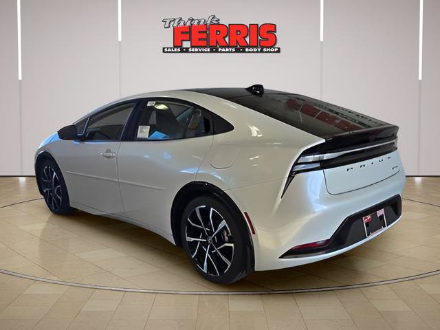 New 2026 Toyota Prius Plug-In Hybrid FWD image 3