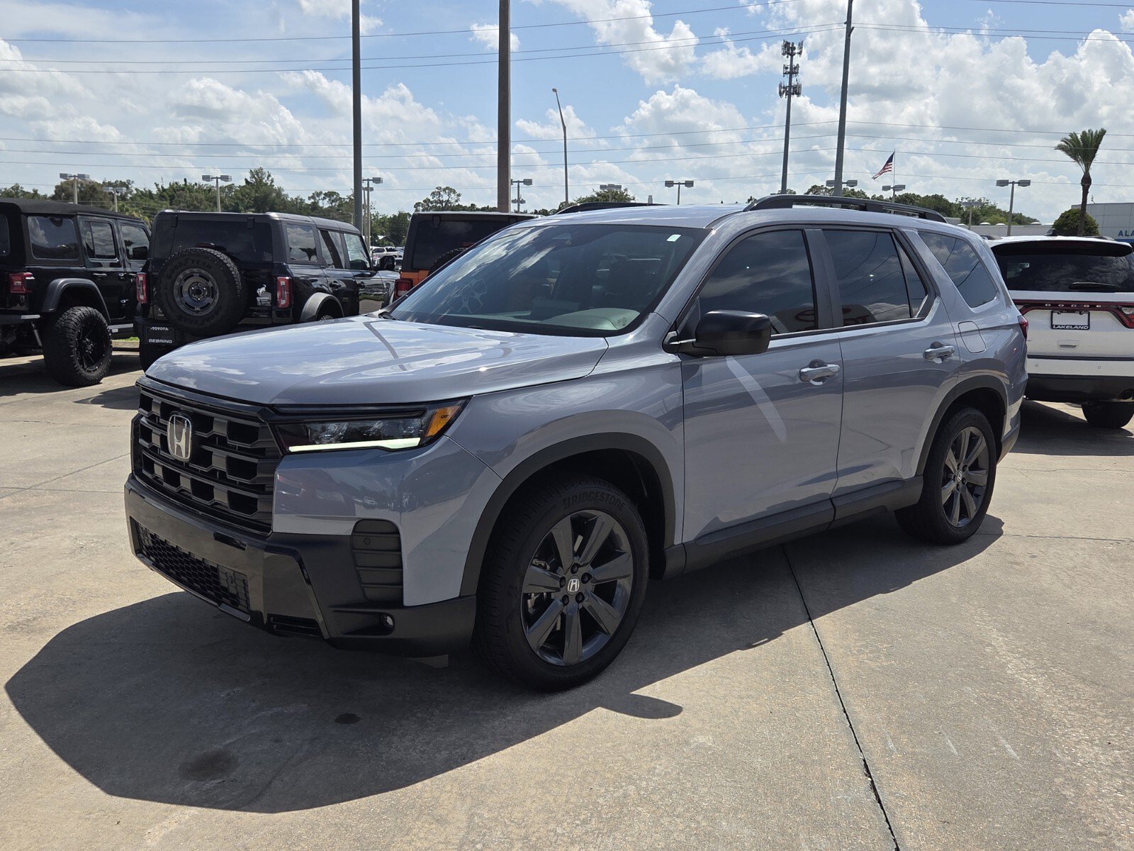 Used 2026 Honda Pilot Sport image 3