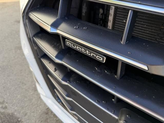 Used 2020 Audi Q5 e Prestige w/ Prestige Package image 10