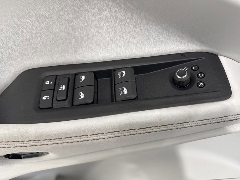 New 2026 Jeep Cherokee Limited image 23