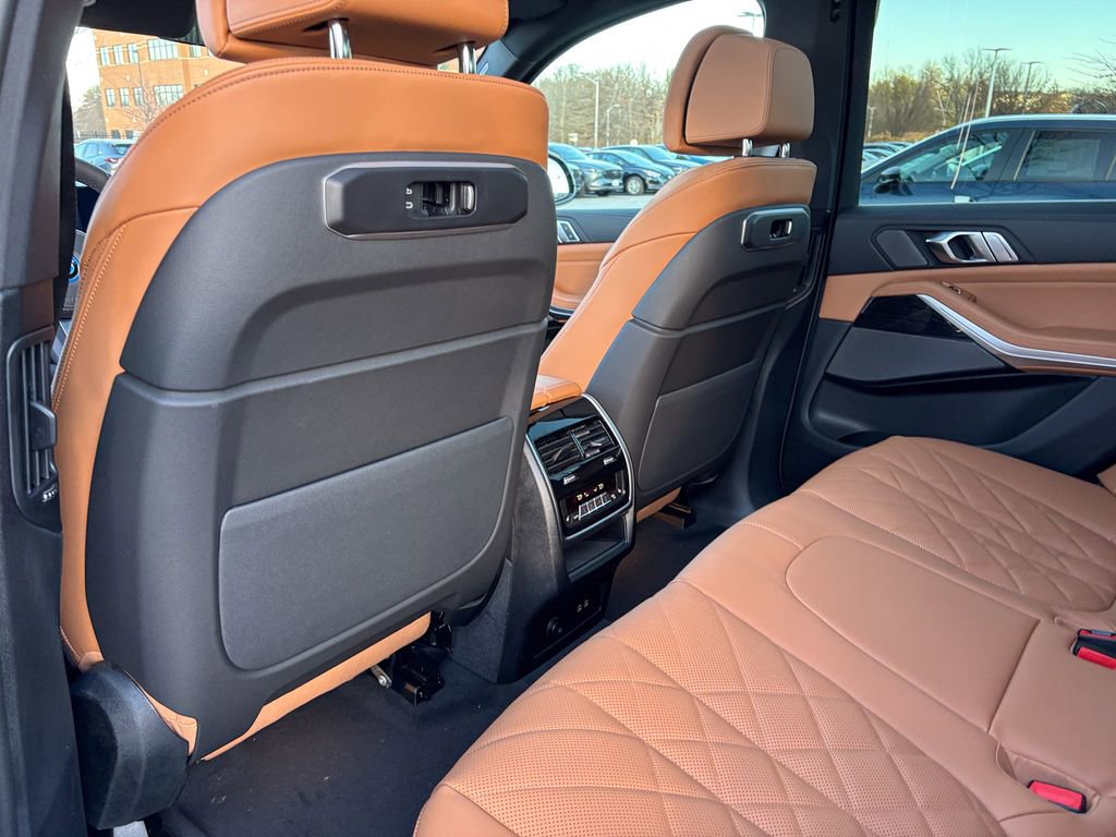 New 2026 BMW X5 xDrive50e w/ M Sport Package image 31