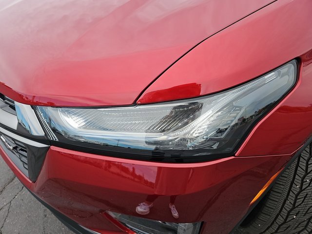 Used 2023 Chevrolet Traverse RS image 35