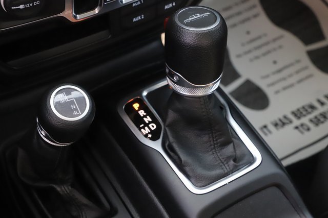 Used 2023 Jeep Gladiator Sport image 27