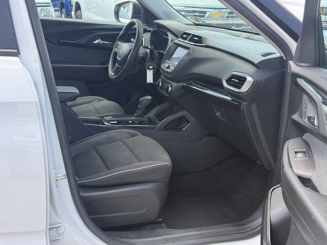 Used 2023 Chevrolet TrailBlazer LS AWD/4WD image 15
