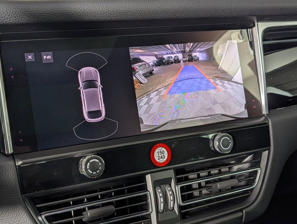 New 2026 Porsche Macan image 33