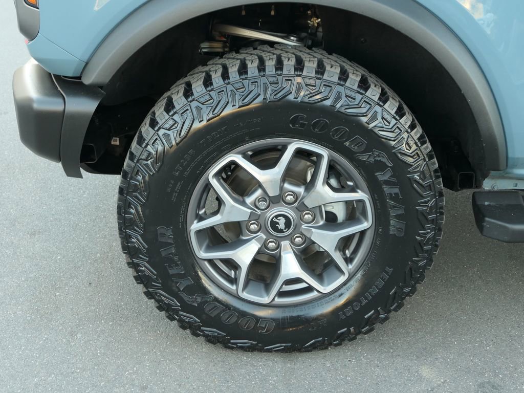 Used 2023 Ford Bronco Badlands image 11